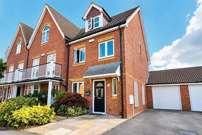 4 Bedroom Town House For Sale In Magister Drive, Lee-On-The-Solent, PO13