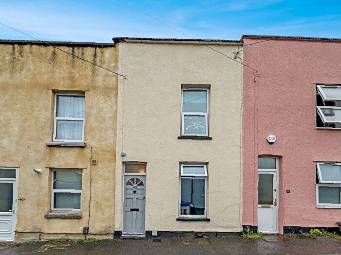 3 Bedroom Terraced House For Sale In Greenbank Road, Southville, Bristol, BS3