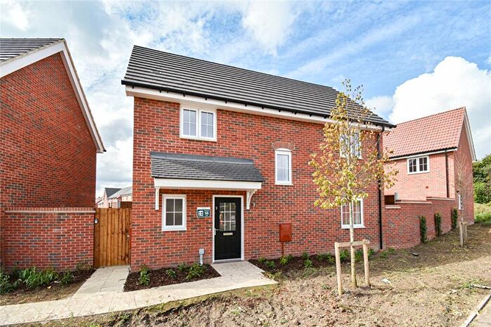 3 Bedroom Detached House To Rent In Mountbatten Way, Bishop Stortford, CM23