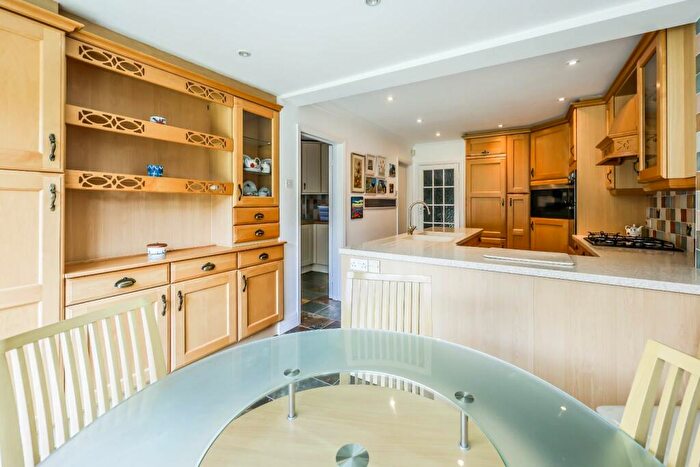 5 Bedroom Detached House For Sale In Hall Park Avenue, Westcliff-On-Sea, SS0