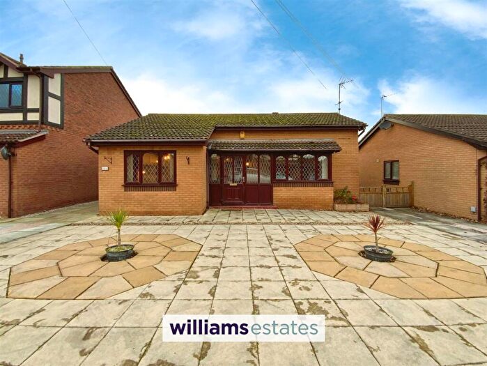 2 Bedroom Detached Bungalow For Sale In Maes Hedydd, Rhyl, LL18