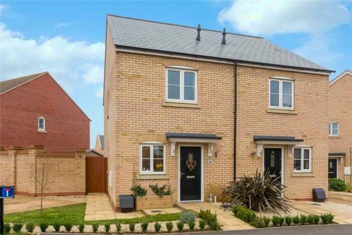 2 Bedroom Semi-Detached House To Rent In Chipping Norton, Oxfordshire, OX7