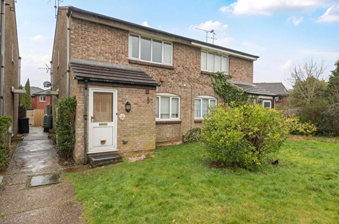 1 Bedroom Apartment To Rent In Medina Close, Wokingham, RG41