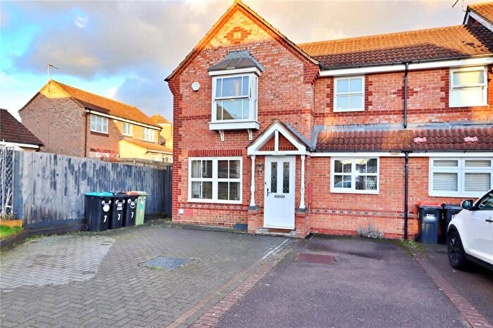3 Bedroom End Of Terrace House For Sale In Plymouth Grove, Tattenhoe, Milton Keynes, MK4