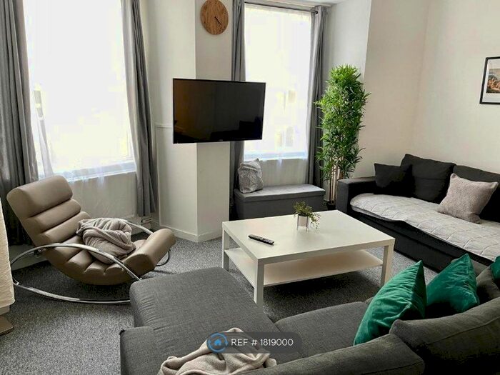 1 Bedroom Flat To Rent In Brunswick, Brighton, BN3