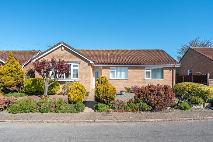 3 Bedroom Detached Bungalow For Sale In Flowerday Close, Hopton, NR31
