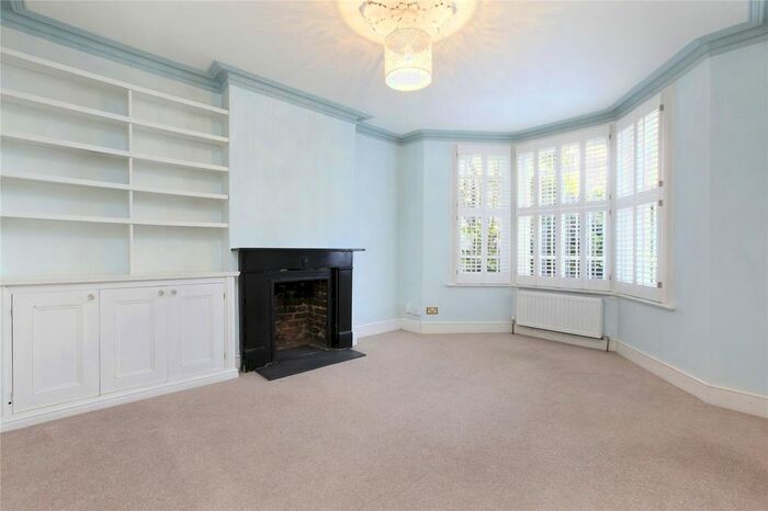 1 Bedroom Flat To Rent In Ramsden Road, Balham, London, SW12