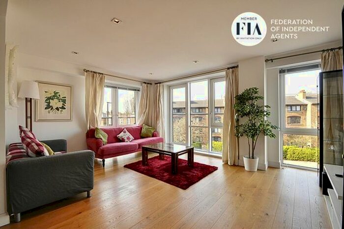 2 Bedroom Flat To Rent In Belvedere House, Kew Bridge Road, TW8