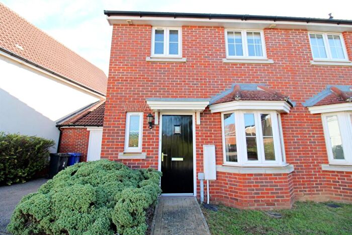 3 Bedroom Semi Detached House To Rent In Tulip Way, Red Lodge, IP28
