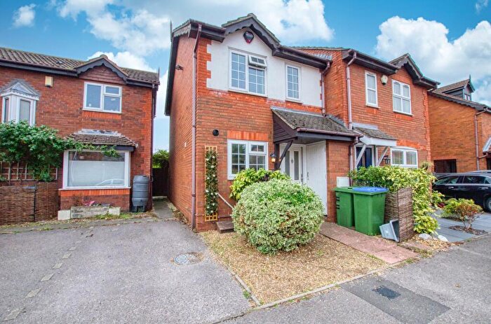 2 Bedroom End Of Terrace House For Sale In Waldegrave Close, Southampton, City Of Southampton, SO19