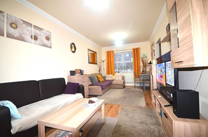 1 Bedroom House For Sale In Rose Bates Drive, London, NW9