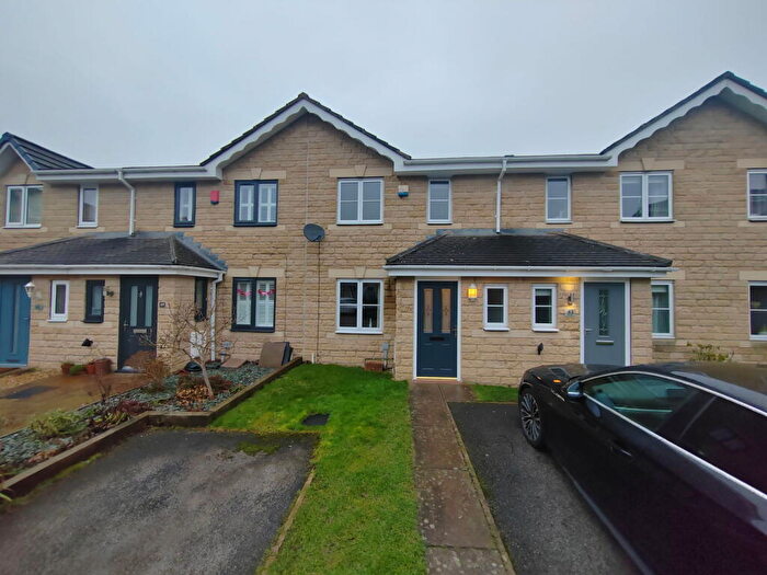 3 Bedroom Town House To Rent In Longley Ings, Oxspring, Sheffield, S36