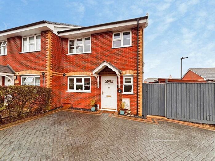 2 Bedroom Semi Detached House For Sale In Woodbine Close, Newport, Isle Of Wight, PO30