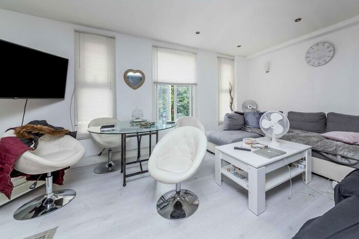 1 Bedroom Flat To Rent In Cromwell Road, London, SW5