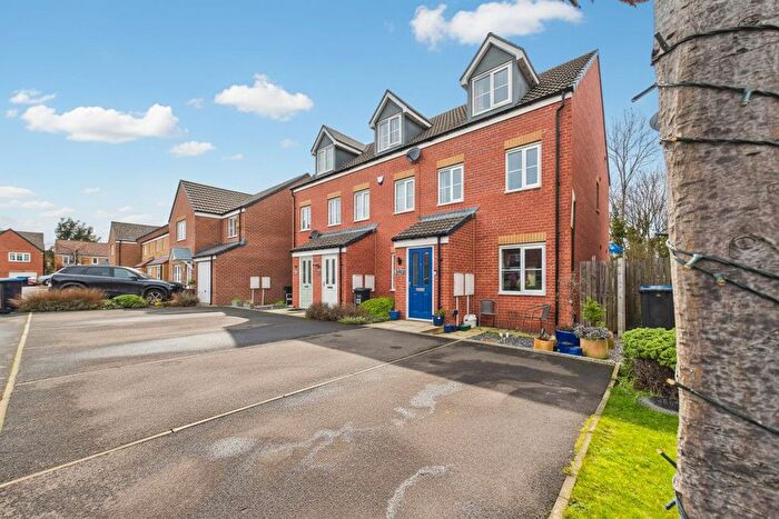 3 Bedroom End Terrace House For Sale In Buckthorn Grove, Middlesbrough, TS8