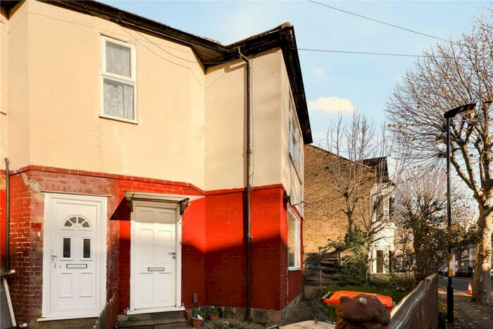 2 Bedroom Maisonette To Rent In Elizabeth Road, East Ham, London, E6