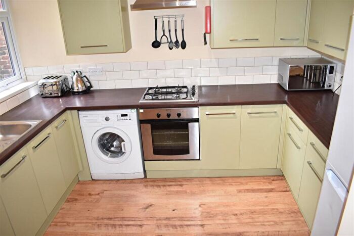 4 Bedroom Terraced House To Rent In Pretoria Road, Southsea, PO4