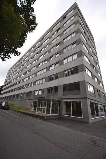 1 Bedroom Flat To Rent In Hubert Road, Brentwood, CM14