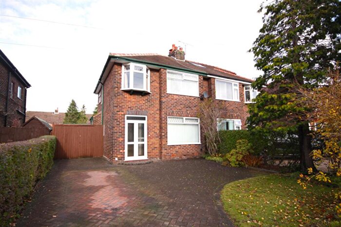 3 Bedroom Semi Detached House For Sale In County Road, Ormskirk, L39