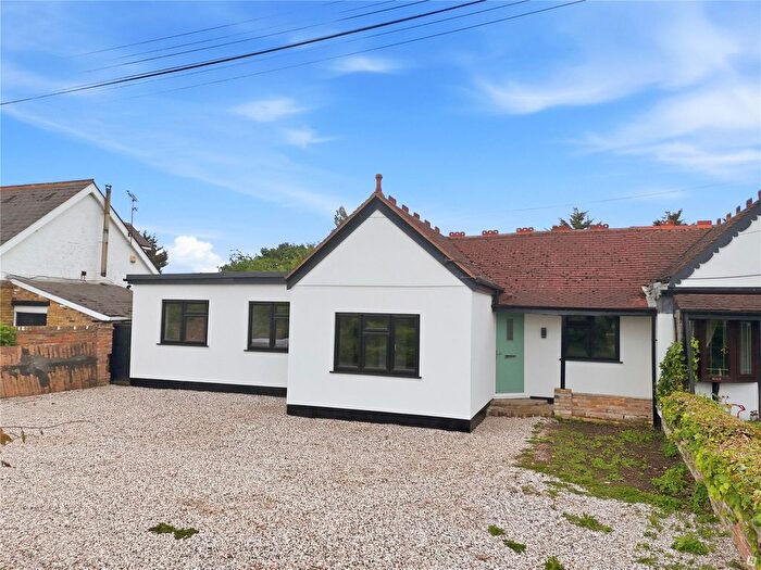 4 Bedroom Semi-Detached House For Sale In Upper Park Road, Wickford, Essex, SS12