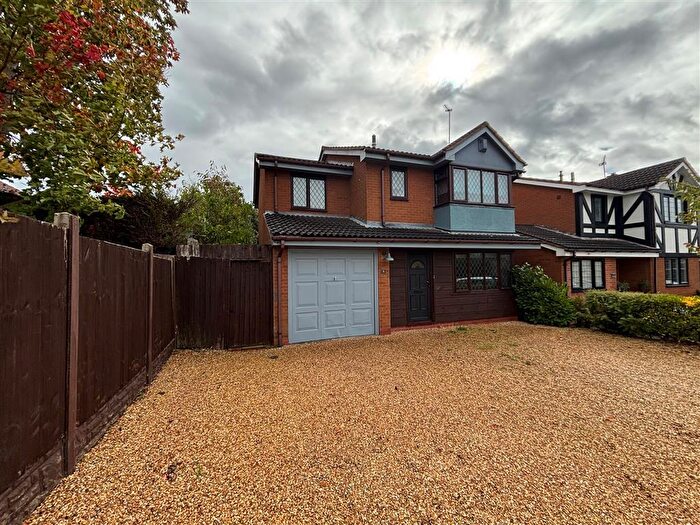 3 Bedroom Detached House To Rent In Roddis Close, Birmingham, B23