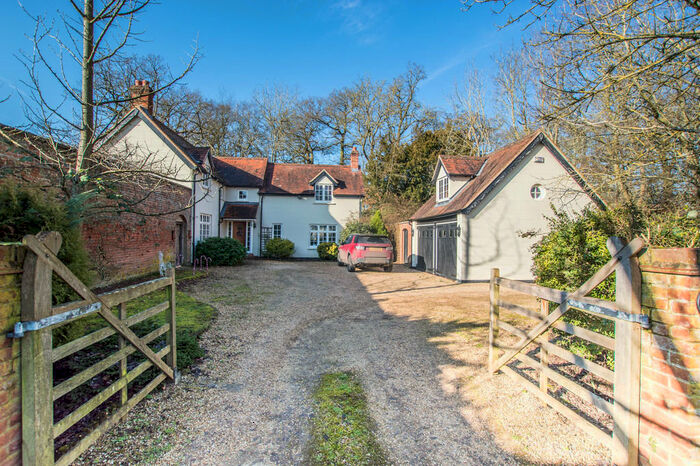 4 Bedroom Detached House To Rent In Woolmers Park, Hertford, SG14