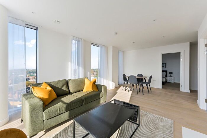 2 Bedroom Flat To Rent In The Clarendon, Watford, London, WD17