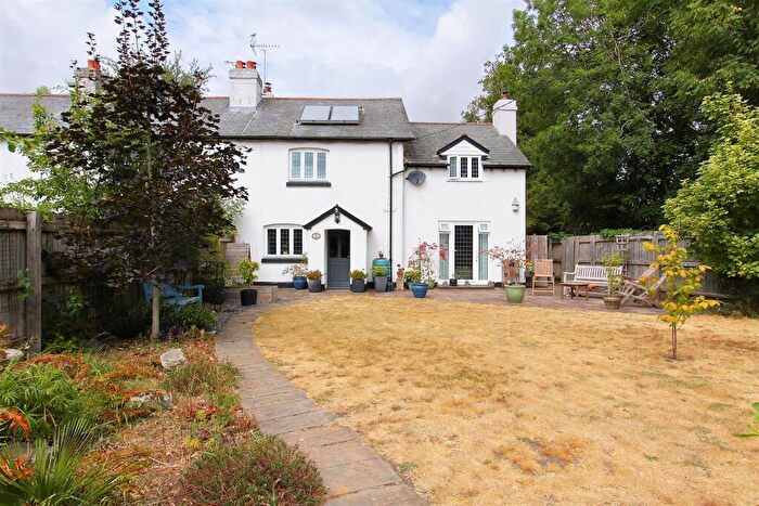4 Bedroom End Of Terrace House For Sale In Salisbury Lane, Over Wallop, Stockbridge, SO20
