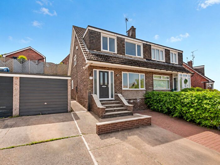3 Bedroom House For Sale In Ashe Close, Arnold, Nottingham, NG5