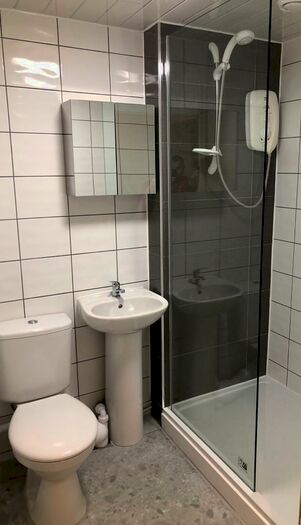 2 Bedroom Duplex To Rent In Northumberland Road, Old Trafford, M16