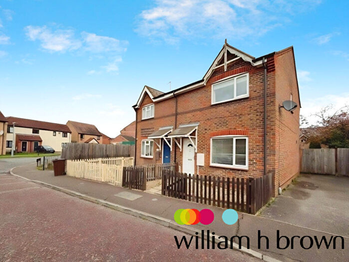 3 Bedroom House To Rent In Hallcroft Chase, Colchester, CO4