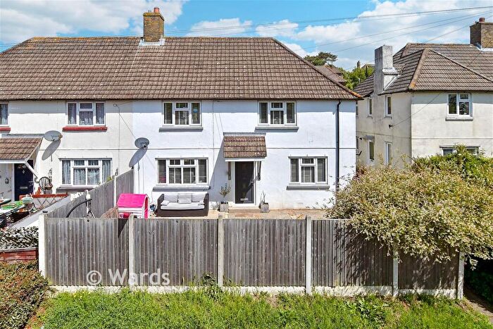 3 Bedroom Semi Detached House For Sale In Knights Way, Dover, Kent, CT16