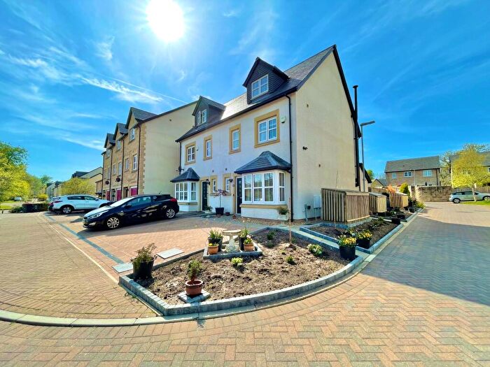 4 Bedroom Semi-Detached House For Sale In Woodlands Close, Lancaster, LA1