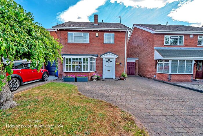 4 Bedroom Link Detached House For Sale In St. Lukes Close, Cannock, WS11