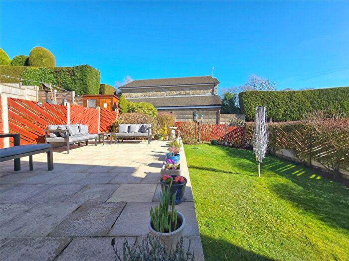 3 Bedroom Detached House For Sale In Fernhill Close, Stacksteads, Rossendale, OL13