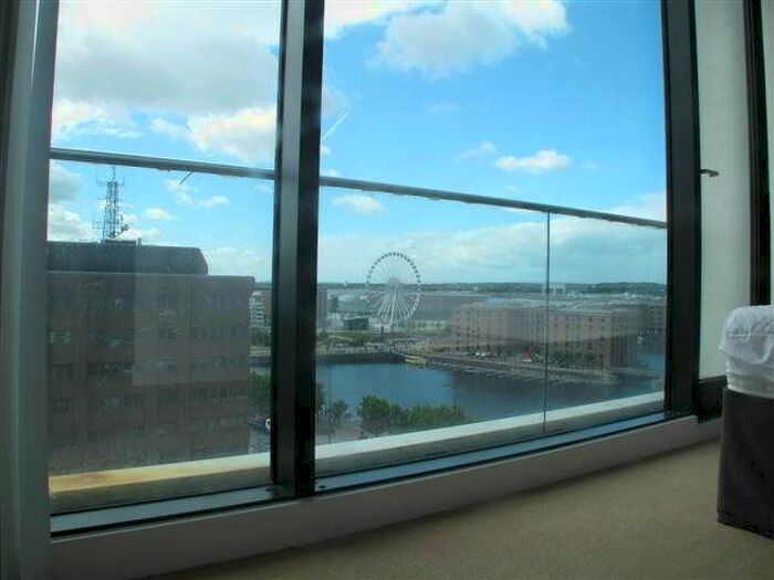 2 Bedroom Flat To Rent In Spinney Houses, Church Street, Liverpool, L1