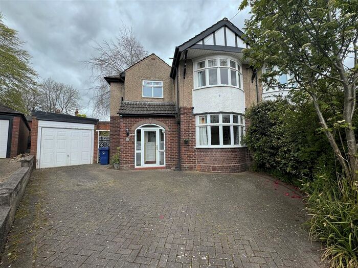 3 Bedroom Semi-Detached House To Rent In The Grove, Newcastle-Under-Lyme, ST5