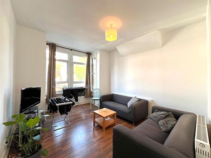 3 Bedroom Property To Rent In Folkestone Road, London, E17