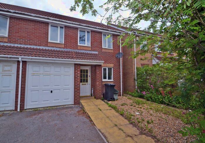 3 Bedroom Semi-Detached House To Rent In French Close, Nailsea, BS48