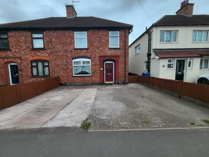 3 Bedroom Semi-Detached House To Rent In Wellington Street, Burton Upon Trent, DE14