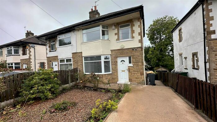 3 Bedroom Semi-Detached House To Rent In Leeds Road, Eccleshill, Bradford, BD2