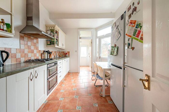 5 Bedroom Terraced House For Sale In James Lane, Leytonstone, London, E10