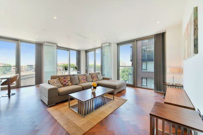 2 Bedroom Flat To Rent In Capital Building, Embassy Gardens, London, SW11