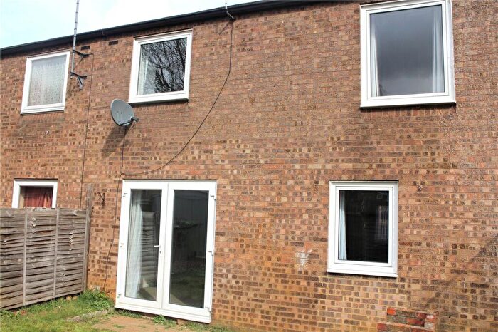 3 Bedroom Terraced House To Rent In Robin Lane, Wellingborough, Northants, NN8