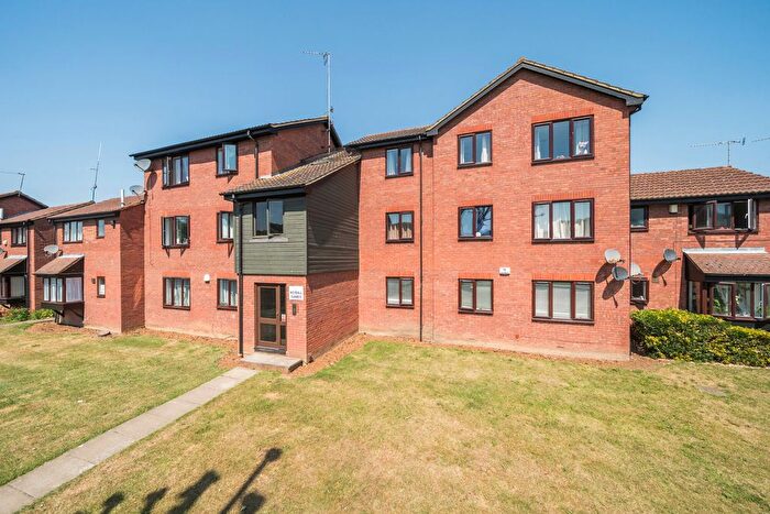 1 Bedroom Flat For Sale In Halifield Drive, Belvedere, DA17