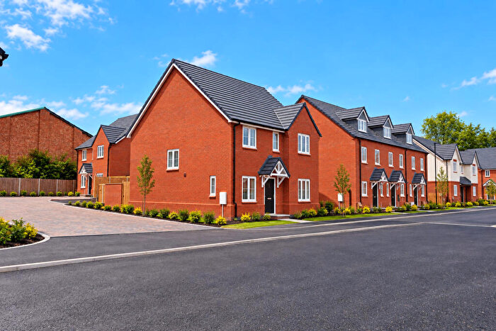 4 Bedroom End Of Terrace House For Sale In Cateswell Grove, Nossiter Croft, Hall Green, Birmingham, B11