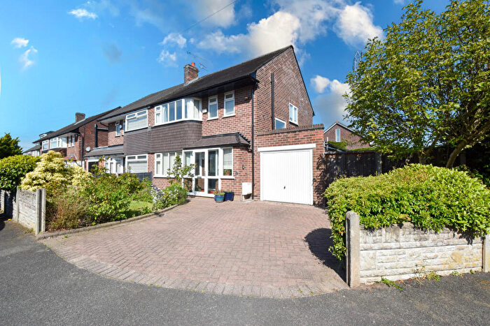 3 Bedroom Semi-Detached House For Sale In Eddisbury Avenue, Flixton, M41