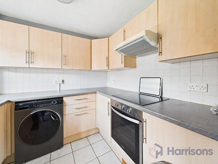 2 Bedroom Penthouse For Sale In Barkers Court, Sittingbourne, Kent, ME10