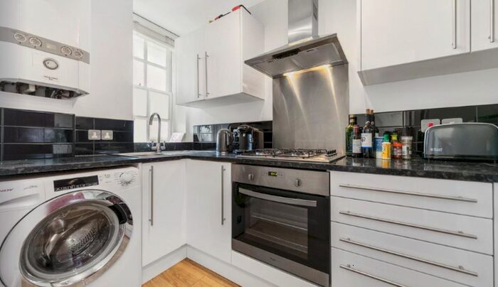 2 Bedroom Apartment To Rent In Norwood Road, Tulse Hill, London, SE27