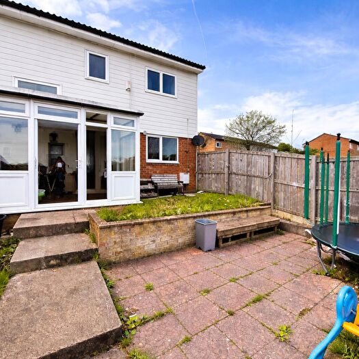 3 Bedroom Terraced House For Sale In Cheviot Place, SR8